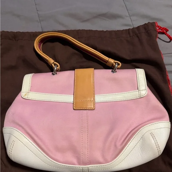 Pink and White Leather Coach Bag - Picture 4 of 9